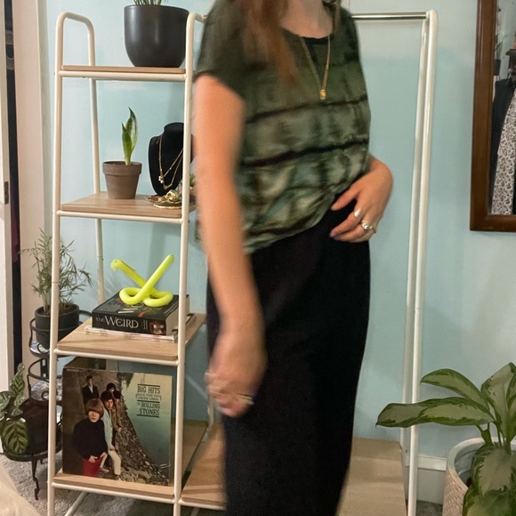 Green Tie Dye Top - Picture 5 of 12